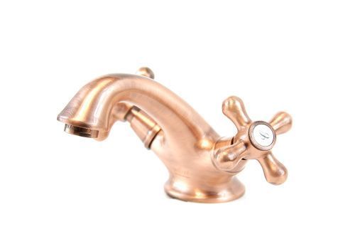 Смеситель Webert Armony AM700108060 на раковину медь