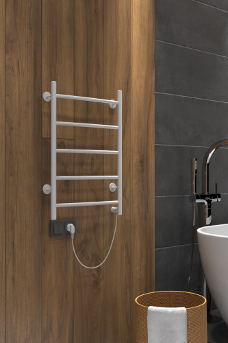 Полотенцесушитель Indigo ARC LCAE60-40WMR 43х60 электрический белый матовый