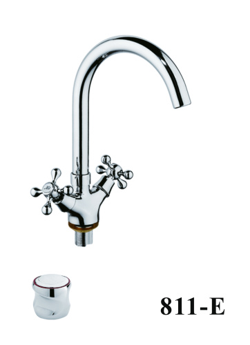 Смеситель для кухни D-Lin D153811-E на мойку хром