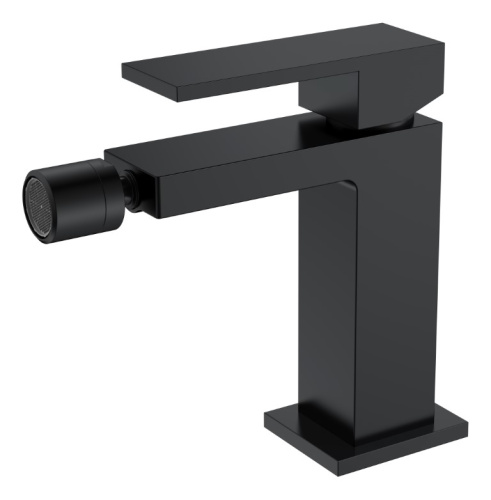 Смеситель Boheme Qubic 476-B на биде черный Смеситель Boheme Qubic 476-B на биде черный