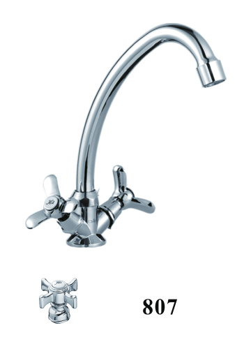 Смеситель для кухни D-Lin D151807 на мойку хром