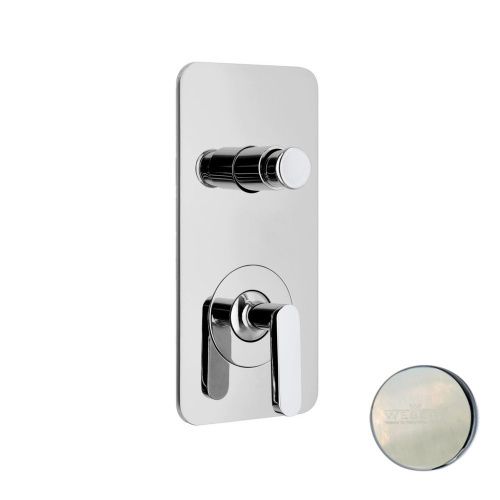 Смеситель для ванны и душа Webert Living LV860101345 настенный никель