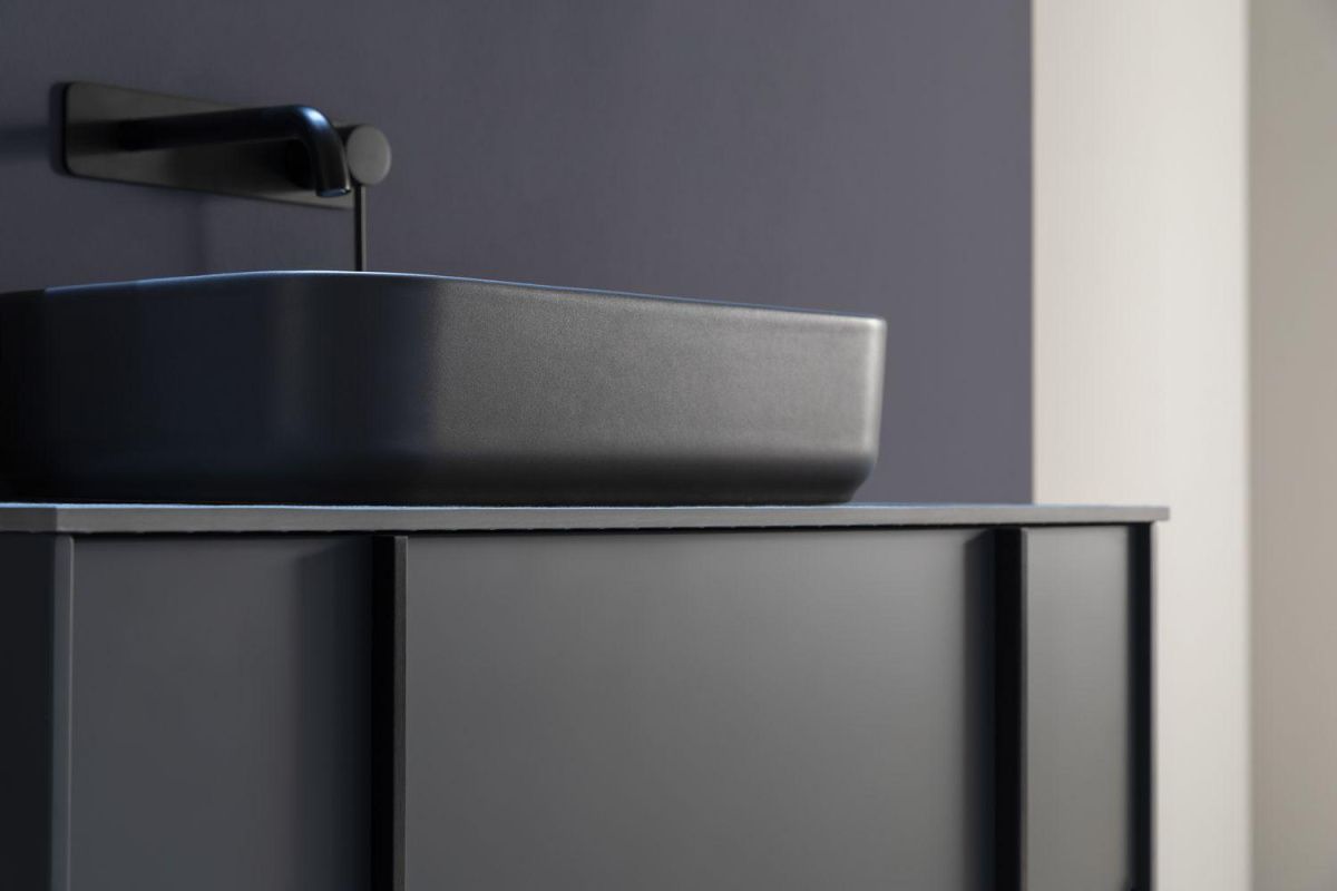 Раковина керамическая Allen Brau Fantasy 4.11021.AN 50х40 накладная цвет черный без отверстий под смеситель