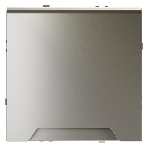 Розетка с защитными шторками и крышкой VOLTUM S70 VLS040304
