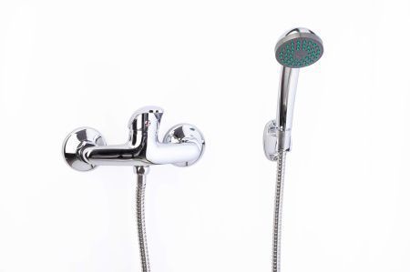 Смеситель для ванны и душа Сантаком StOnix 1138 настенный хром