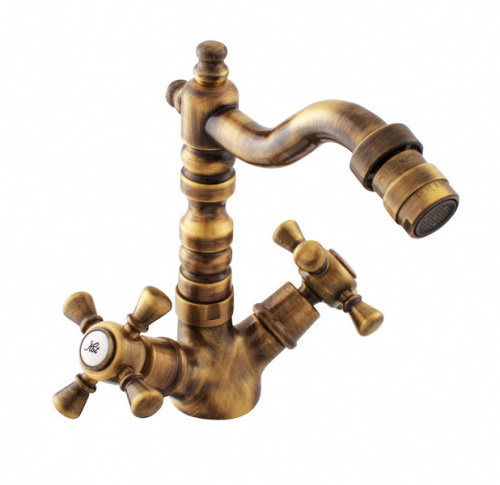 Смеситель RavSlezak MORAVA RETRO MK320.5/9SM на биде бронза Смеситель RavSlezak MORAVA RETRO MK320.5/9SM на биде бронза