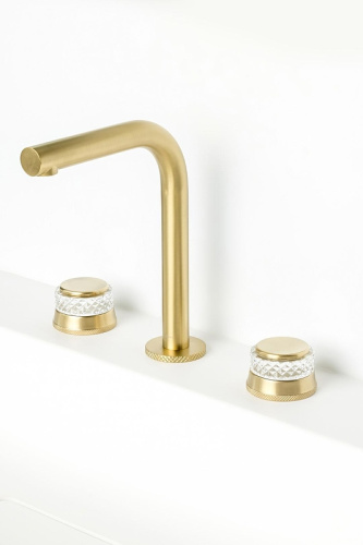 Смеситель Boheme Aura 152-MG-A на столешницу золото матовое