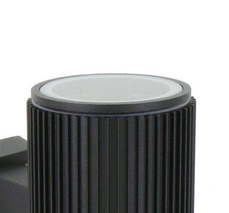 Уличный настенный светильник Favourite Pola (Пола) 2857-1W