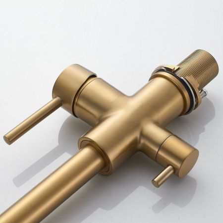 Смеситель для кухни Shevanik S228G на мойку золото