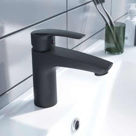 Смеситель IDDIS Ray RAYBL00i01 на раковину черный