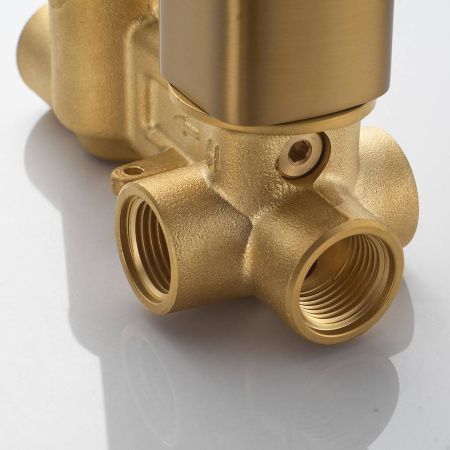 Душевая система Shevanik S9935G встраиваемая в стену цвет золото