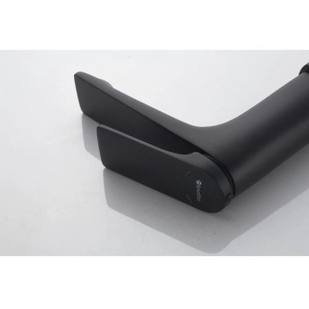 Смеситель Knotlor VIGOR KN-70/BL на раковину черный