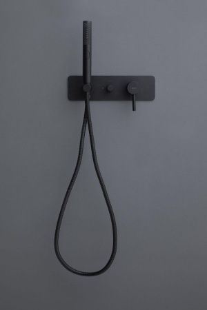 Смеситель для ванны с душем Allen Brau Priority 5.31009-31 встраиваемый в стену черный