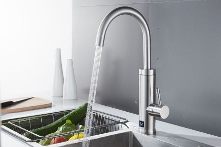 Смеситель для кухни TSARSBERG TSB-WH1144 на мойку хром