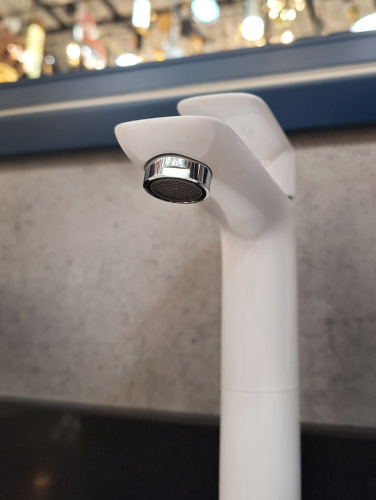 Смеситель для раковины AltroBagno Diretto AltroBagnoDiretto010209Bi на столешницу белый - фото 5