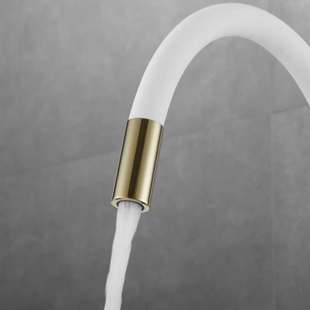 Смеситель для кухни Shevanik S668E на мойку белый/золото