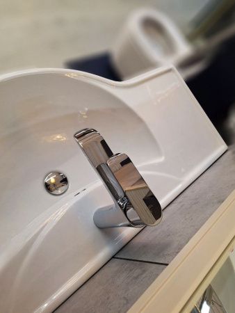 Смеситель AltroBagno Costanza AltroBagnoCostanza0133Cr на раковину хром