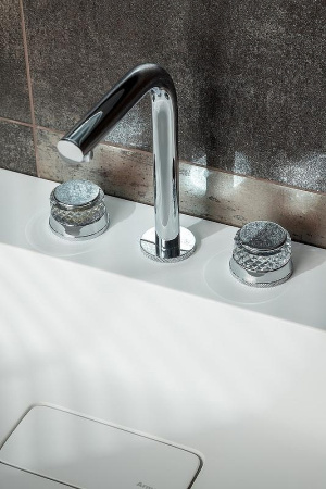 Смеситель Boheme Aura 152-CR-A на столешницу хром