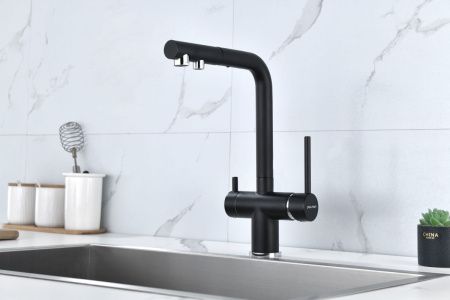 Смеситель для кухни Paulmark SERPENTINE Se213222-AN на мойку черный