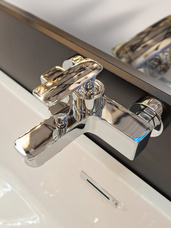 Смеситель для ванны AltroBagno Aperto AltroBagnoAperto0207Cr настенный хром