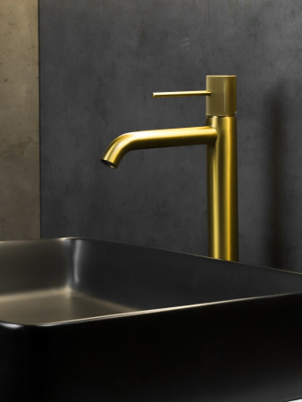 Смеситель для раковины AltroBagno Bilancia AltroBagnoBilancia010227BG на столешницу золото матовое
