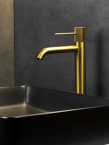 Смеситель для раковины AltroBagno Bilancia AltroBagnoBilancia010227BG на столешницу золото матовое - фото 4