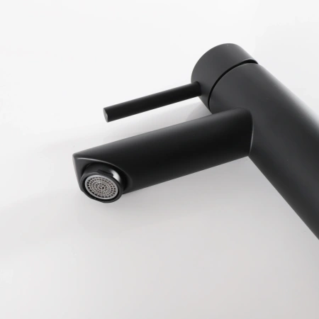 Смеситель Gid Cascada Berlin SS080-BM-K (SS080BMK) на раковину черный матовый