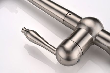 Смеситель для кухни Paulmark RETRO Re213226-BS на мойку никель