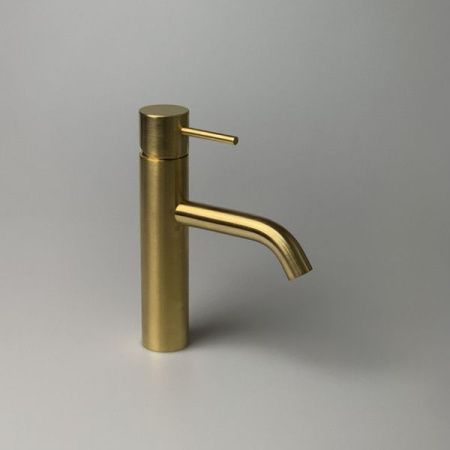 Смеситель Daniel Tokyo TX605-DP на раковину золото