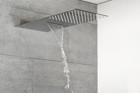 Душевая консольная головка AQG 19FLO0220С2F цвет хром