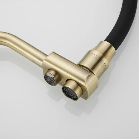 Смеситель для кухни Rose R858Q на мойку бронза