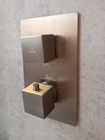 Душевая система AltroBagno Lamberto AltroBagnoLamberto040411GM встраиваемая в стену