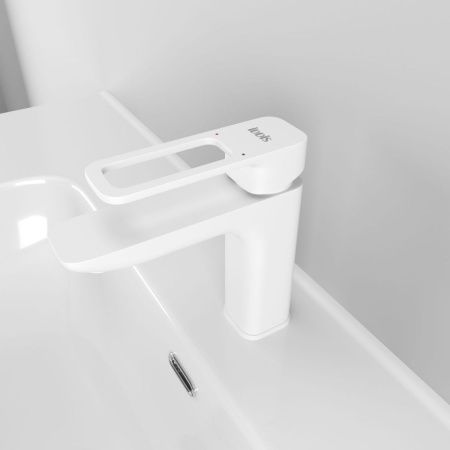 Смеситель IDDIS Slide SLIWT00i01 на раковину белый