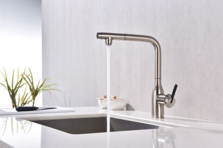 Смеситель для кухни Paulmark VIPER Vi213105-BS на мойку никель