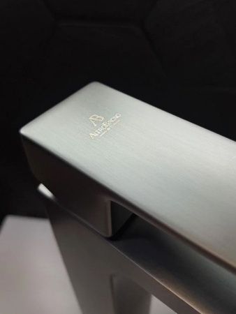 Смеситель для раковины AltroBagno Lamberto AltroBagnoLamberto010224GM на столешницу оружейная сталь