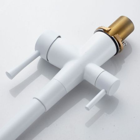 Смеситель для кухни Shevanik S428C на мойку белый