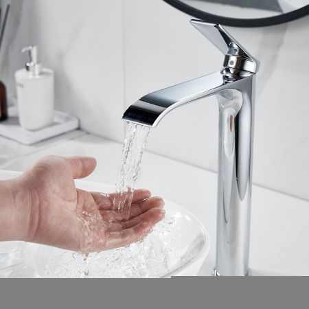 Смеситель для раковины Shevanik S4111 на столешницу хром
