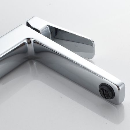 Смеситель Raffine F1199 на раковину хром