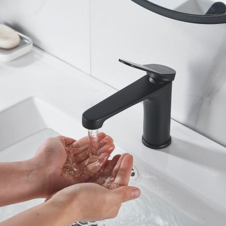 Смеситель Shevanik S6201H на раковину черный