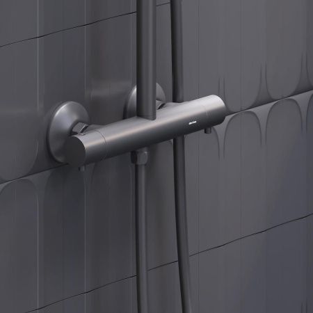 Душевая стойка Damixa Jupiter 977800300 настенная цвет черный