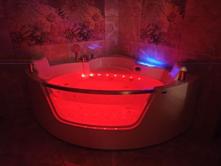 Ванна акриловая Frank 2020116 140х140 угловая четверть круга с каркасом