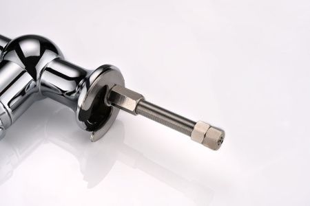 Смеситель для кухни Paulmark RETRO Re213226-CR на мойку хром