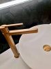 Смеситель для раковины AltroBagno Unione AltroBagnoUnione010223BC на столешницу медь