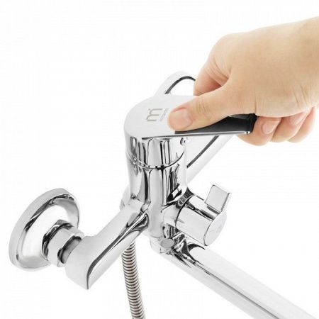 Смеситель для ванны Milardo Nelson NELSBLCM10 настенный хром