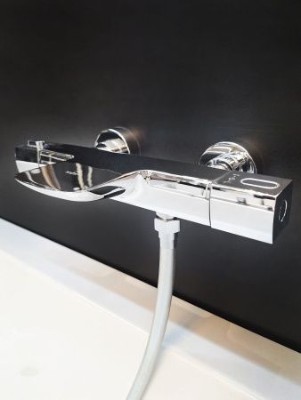 Смеситель для ванны AltroBagno Aperto AltroBagnoAperto020402Cr настенный хром