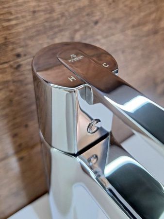 Смеситель AltroBagno Unione AltroBagnoUnione0135Cr на раковину хром