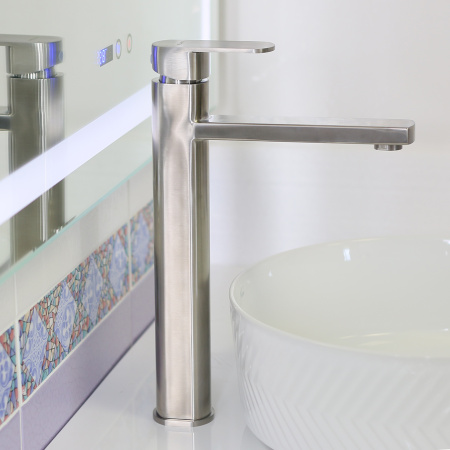 Смеситель Melana Stello 610302 на раковину