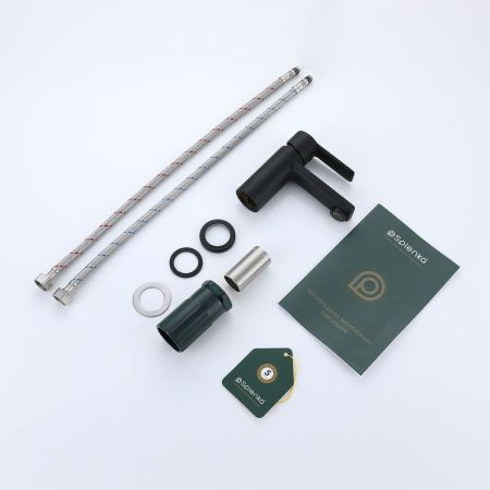 Смеситель Splenka S06 S06.10.06 на раковину черный