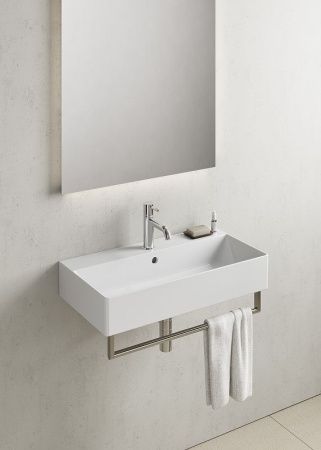 Раковина из сантехнического фаянса GSI Kube X 9455111_УЦ 70х40 подвесная цвет белый 1 отверстие под смеситель