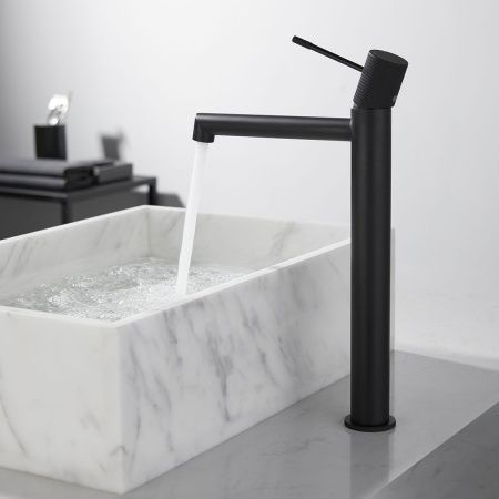 Смеситель для раковины Vincea Desire VBF-1D2MB на столешницу черный